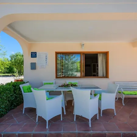 Semesterbostad Mit Privatpool Fuer 8 Personen Ca 240 Qm In Vrecari, Istrien Ostkueste Von Istrien