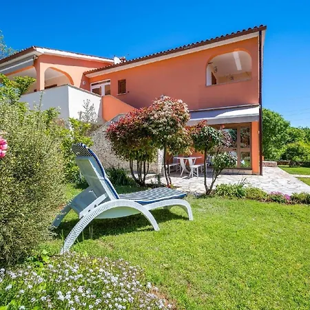Mit Privatpool Fuer 8 Personen Ca 240 Qm In Vrecari, Istrien Ostkueste Von Istrien Semesterbostad *
